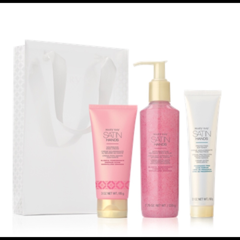 Mary Kay Pomegranate Satin Hands® Pampering Set